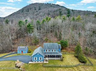 1155 Leesome Ln, Altamont, NY 12009