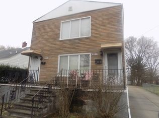 17940 Glendale St APT 2, Roseville, MI 48066