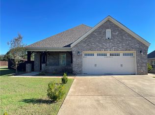 200 Blasted Rock Rd, Auburn, AL 36830