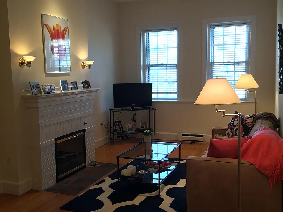 125 Beacon St #11