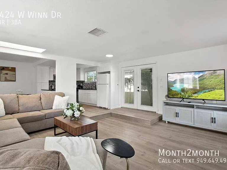 1424 Winn Dr — Photo 2