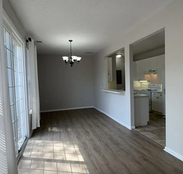 5821 Ludington Dr — Photo 9