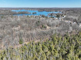 Lakeville Rd, Leonard, MI 48367