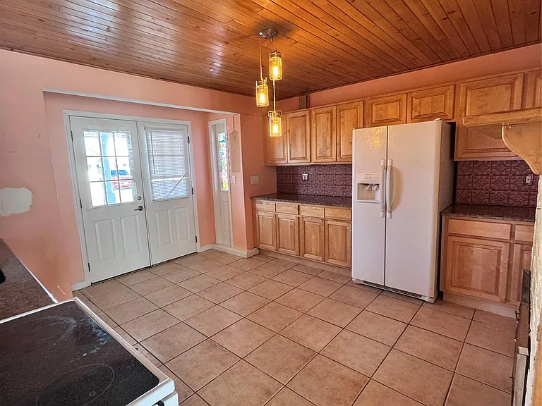 37 Spray Ln — Photo 11