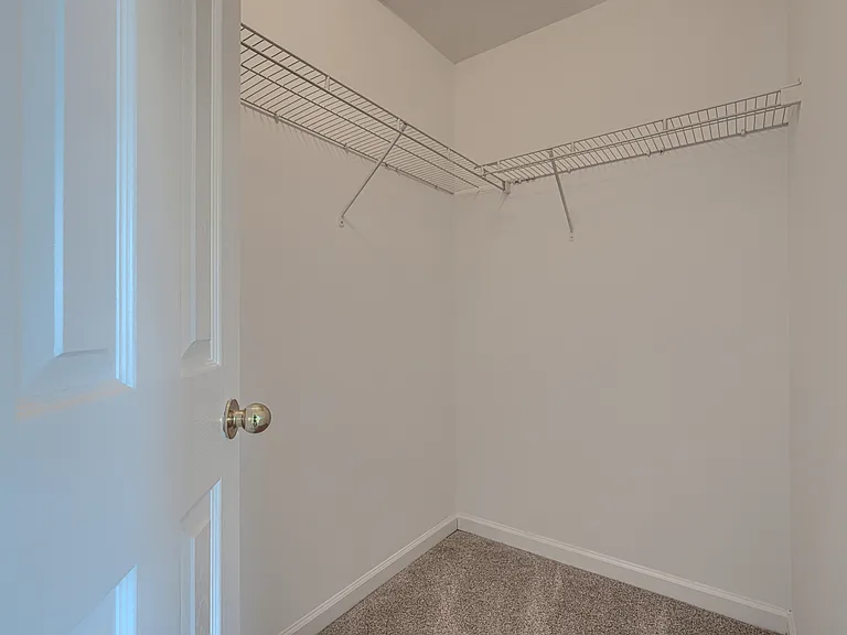 5048 Kemsley Ct — Photo 16