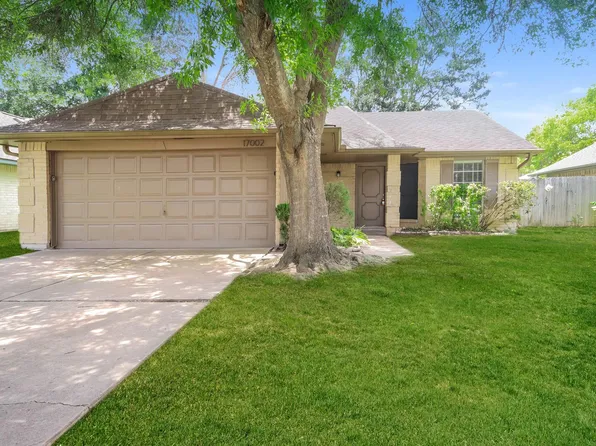 17002 Enchanted Cir E, Sugar Land, TX 77498