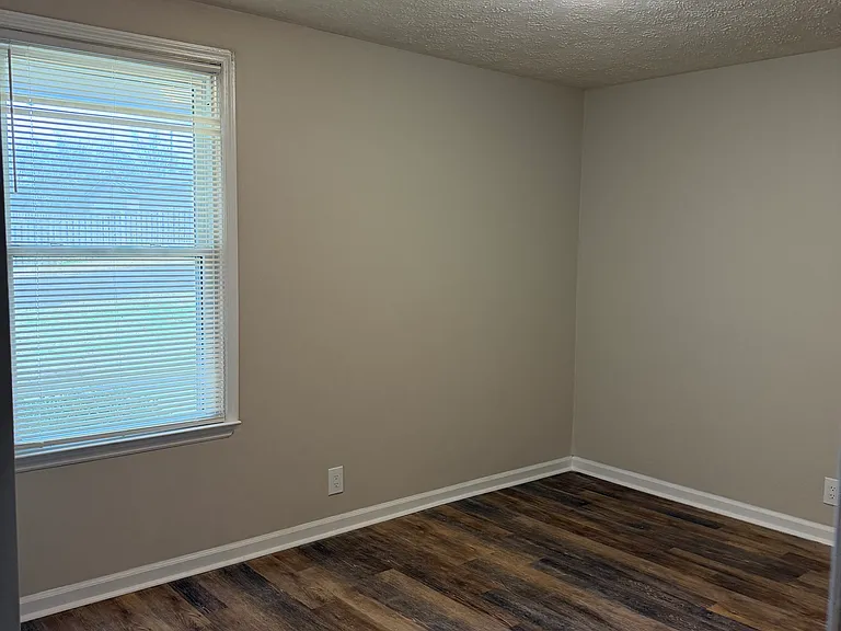 111 Cash Ln #111 — Photo 5
