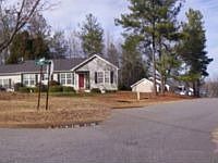 1st image of 106 Robin Ct