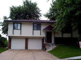 12736 N Yates St, Omaha, NE 68164