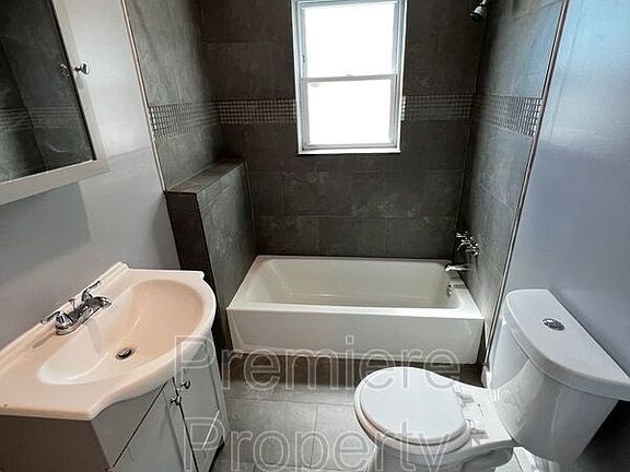 5th image of 2722 E 30th St APT D