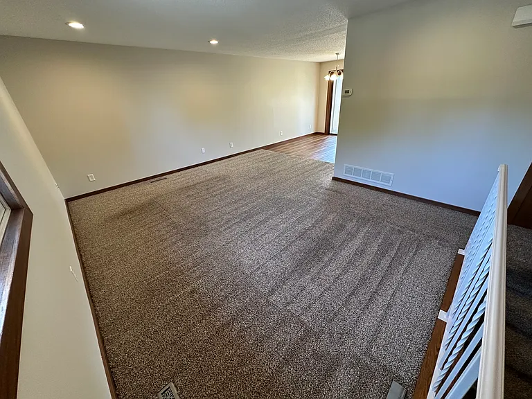 404 Whispering Ln — Photo 12