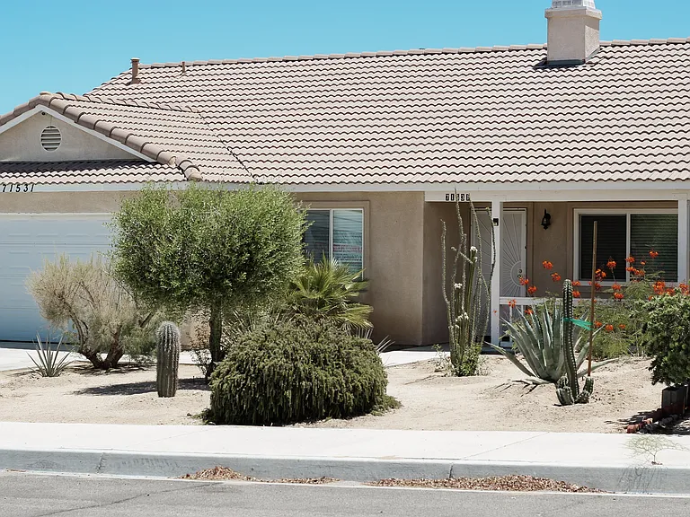 71531 Sunnyvale Dr — Photo 1