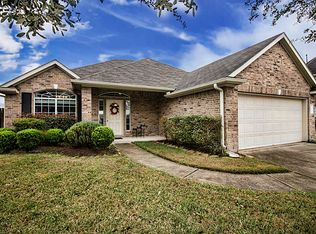 3004 Amber Sky Ln, Dickinson, TX 77539