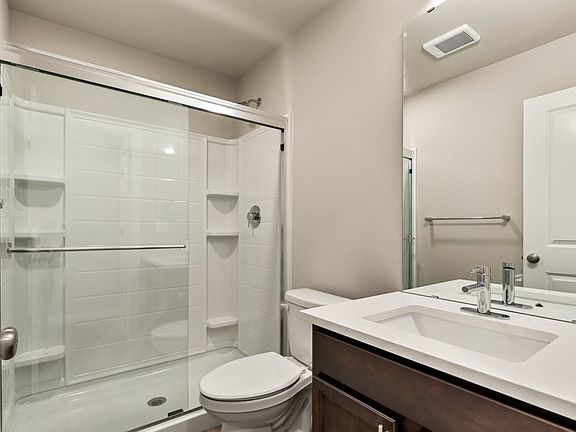 3rd image of 323 207th St SE