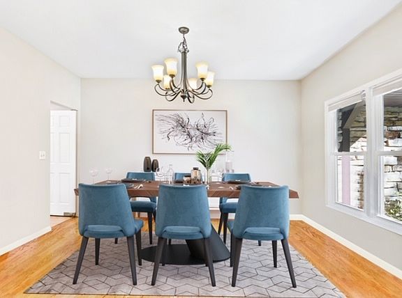 5th image of 2020 N Oak Wood Dr