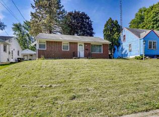 1217 W Stover St, Freeport, IL 61032