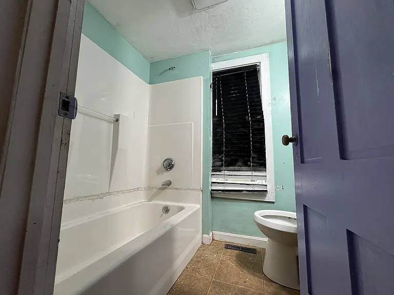 64 1/2 Ash St #1 — Photo 7