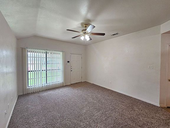 3rd image of 1410 Nicholas Cir #A/b
