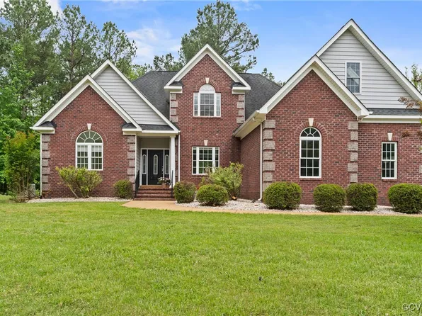 2804 Timber Trail Dr, Sandy Hook, VA 23153