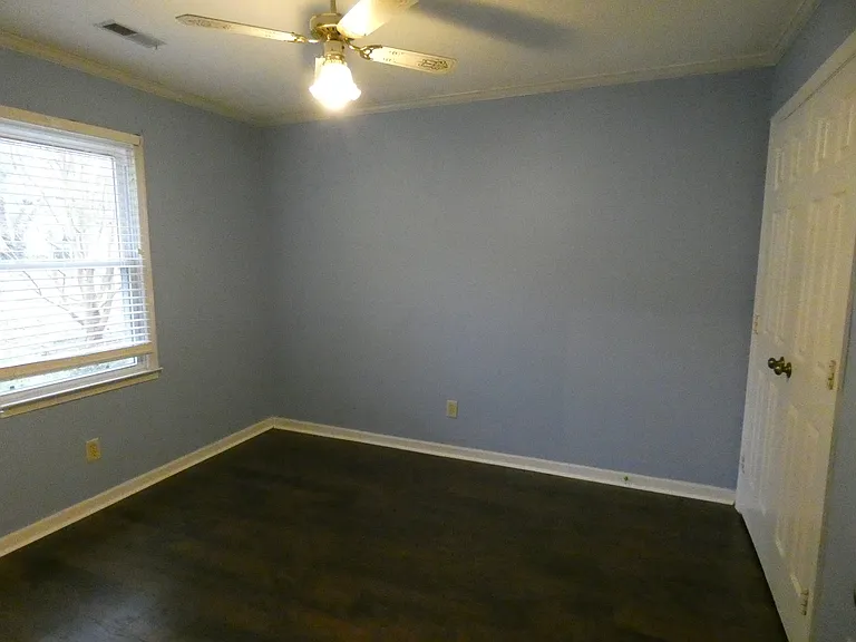 3605 Pine Knoll Dr — Photo 3