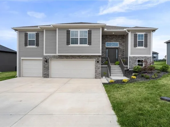 1218 NE 122nd St, Kansas City, MO 64165