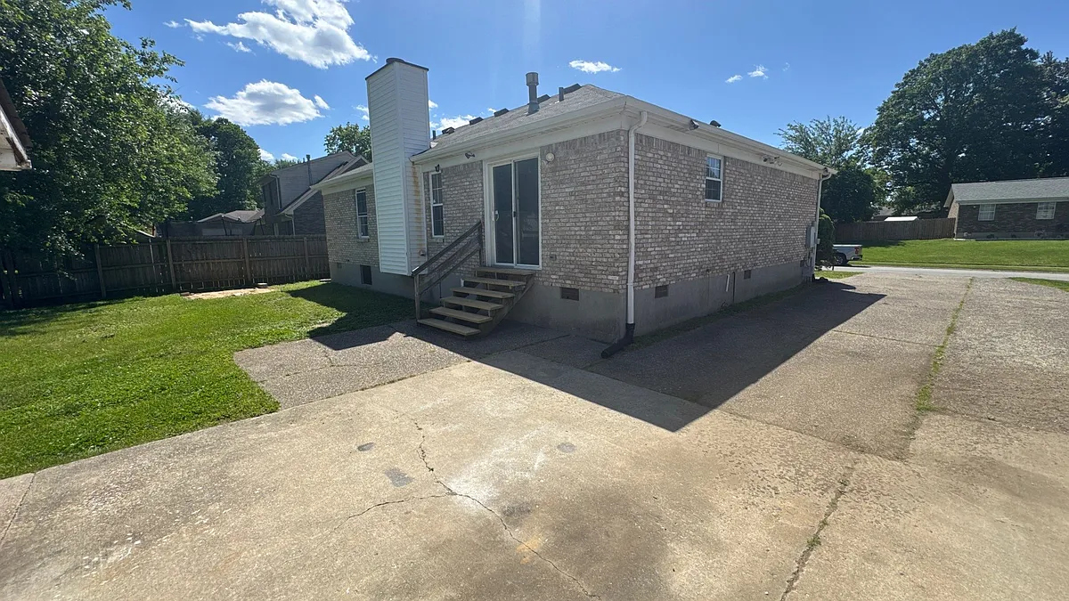 Building Photo - 10841 Dorton Dr
