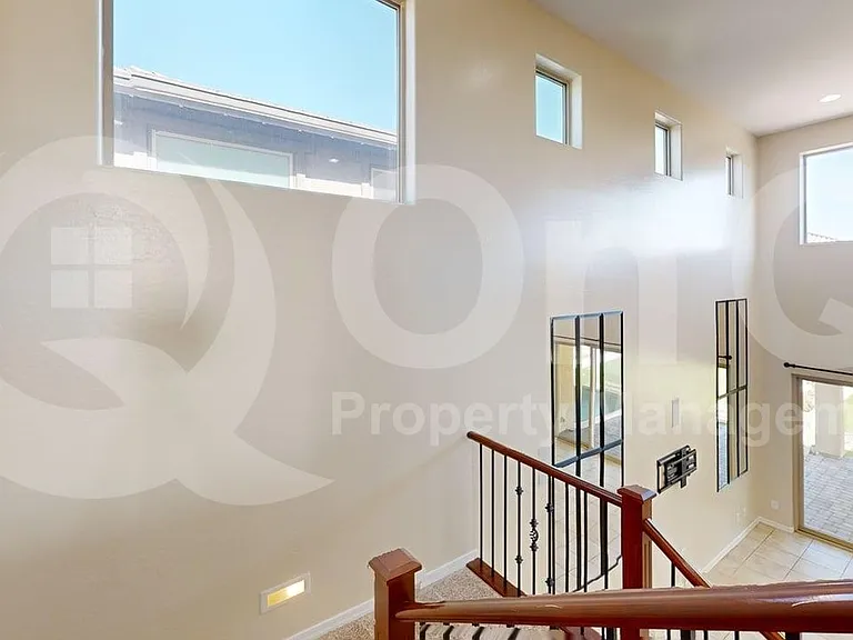 8943 W Marshall Ave — Photo 5