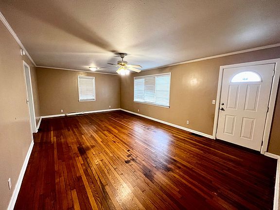 5th image of 107 Woodland Cir