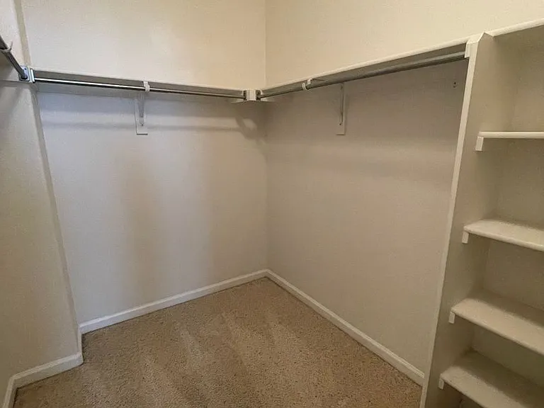 2845 Willow Tree Ln — Photo 13
