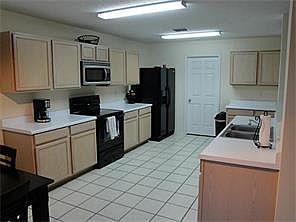 4th image of 3218 Lipizzan Dr