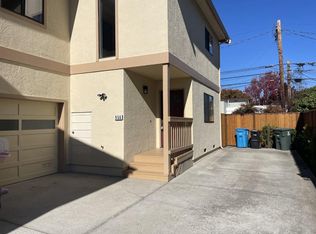 954 Laguna Ave, Burlingame, CA 94010