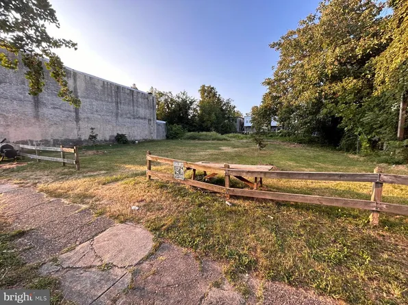 2027 W Westmoreland St, Philadelphia, PA 19140