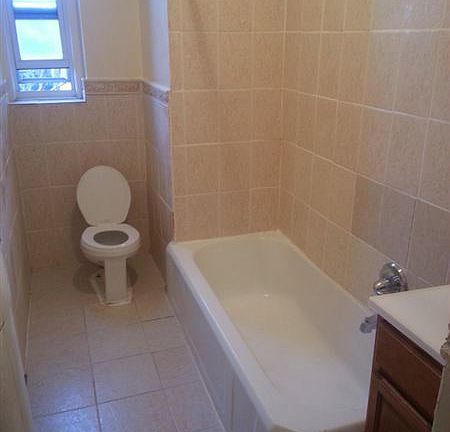 130 Martense St (6D) H