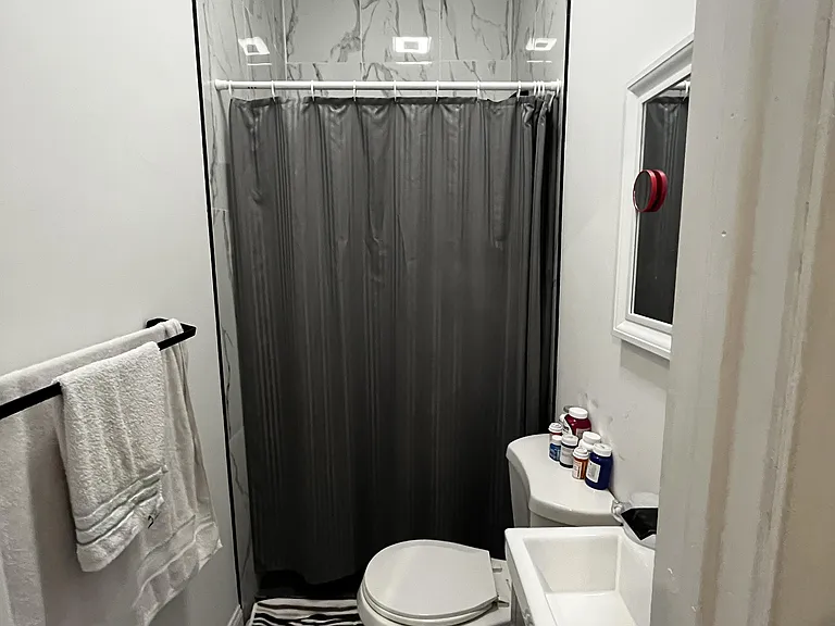 1289 Chapel St — Photo 4
