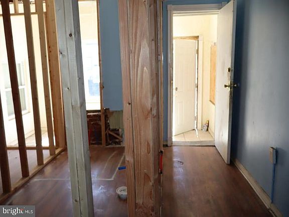 4th image of 5845 Pemberton St