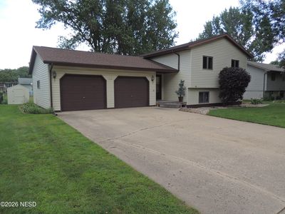 130 15th St NE, Watertown, SD, 57201