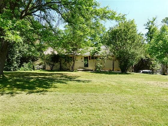 1st image of 17949 Kingswood Dr