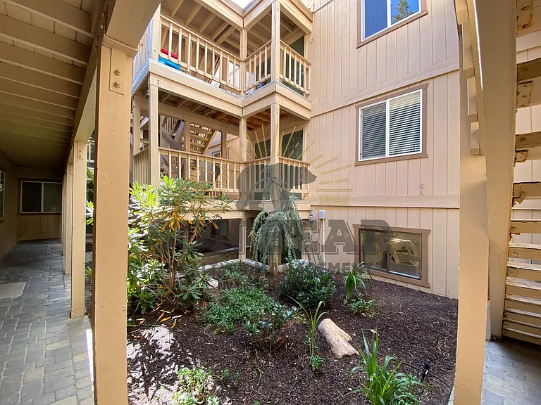 872 Tanager St #12 — Photo 10