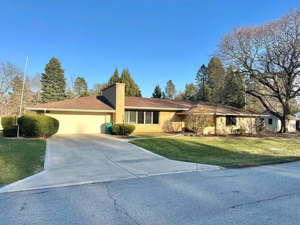 1801 Kingsbury Ave, La Porte, IN 46350