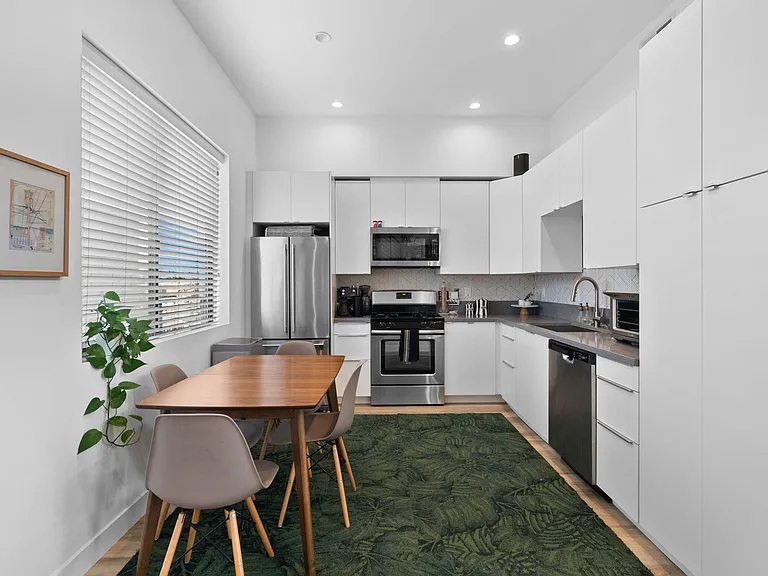 4021 Georgia St #11 — Photo 1