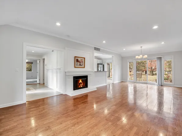 740 Heritage Village #A, Southbury, CT 06488