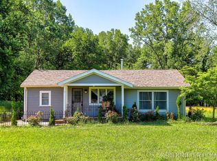74213 10th Ave, South Haven, MI 49090