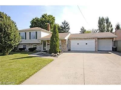 1899 Northview Rd photo 1