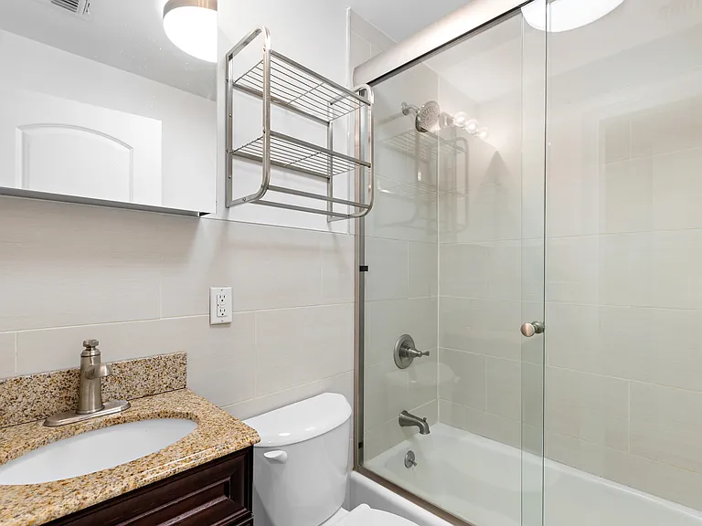 305 1st St #3L — Photo 19