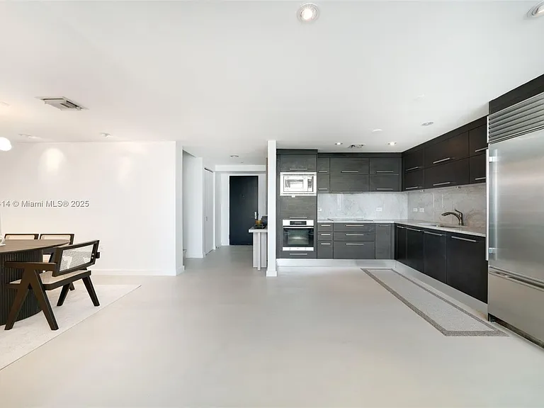 900 Biscayne Blvd #905 — Photo 11
