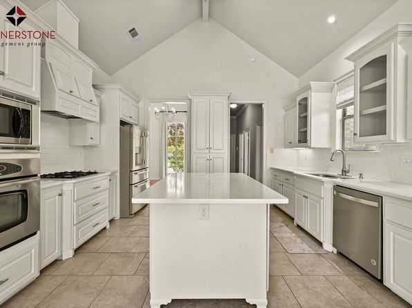 8564 Grand View Dr