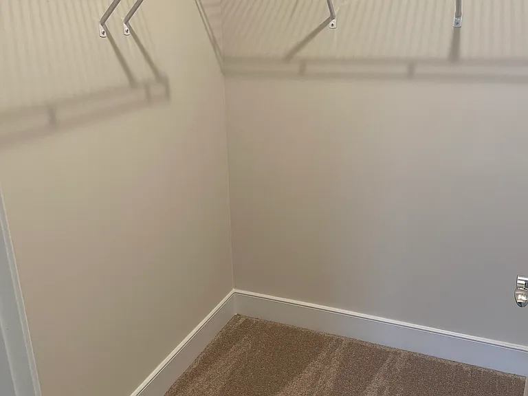 1217 Rockwell Ave — Photo 12