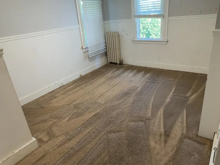 319 New York St — Photo 10