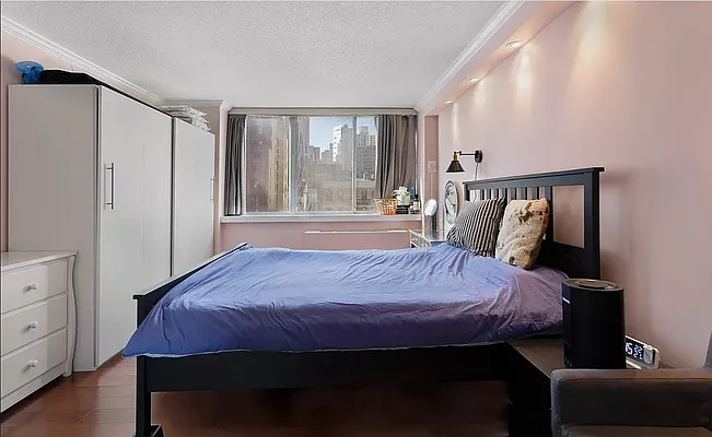 Rented by Oxford Property Group | media 12