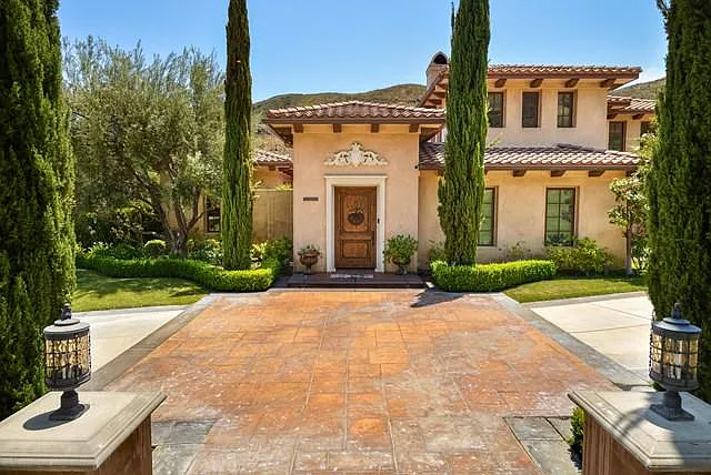 ##　B×K Air Filter for Harley Electra Glide Road King Road Glide EFI 29462